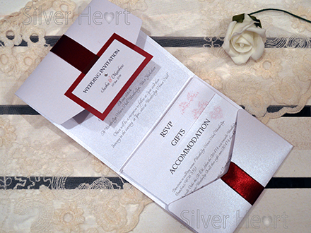 Pocketfold ribbon in scarlett with 4 inserts
